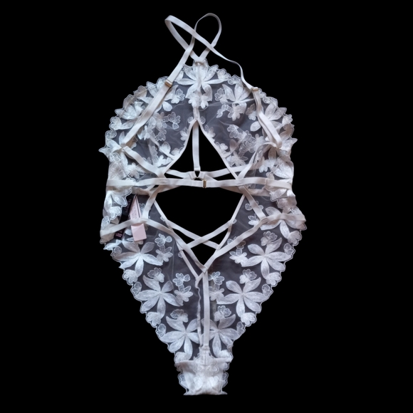 Victoria’s Secret Sheer Mesh Teddy Bodysuit White XL Embroidered Floral Lingerie - Picture 2 of 16